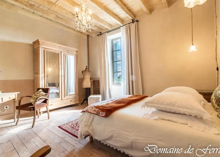 Апартаменты Cosy A La Campagne